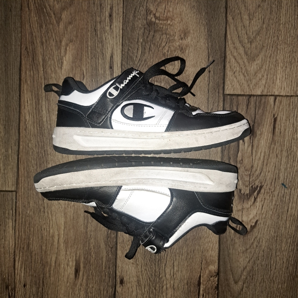 Champion shoes tennis sneakers 8.5 M